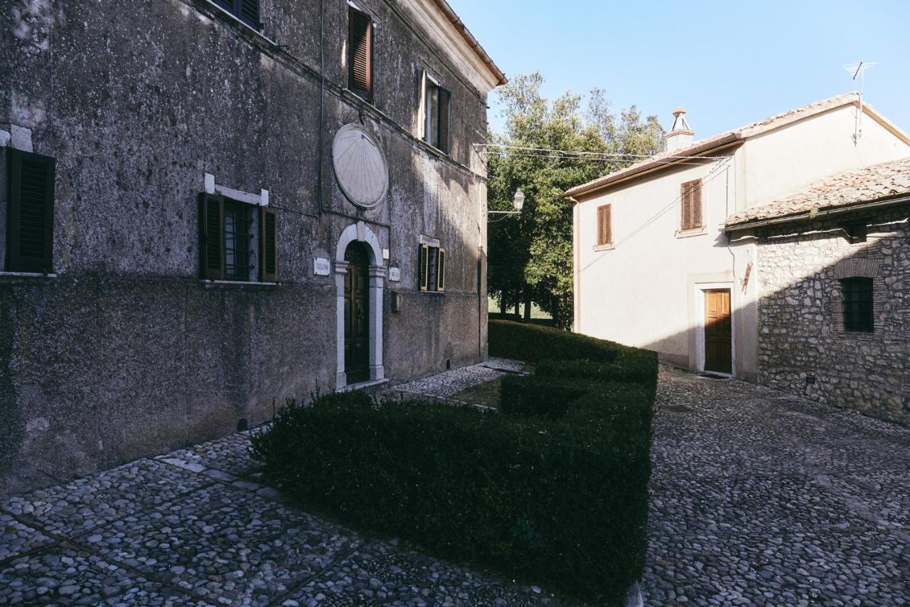 Albergo Diffuso Crispolti Labro Buitenkant foto