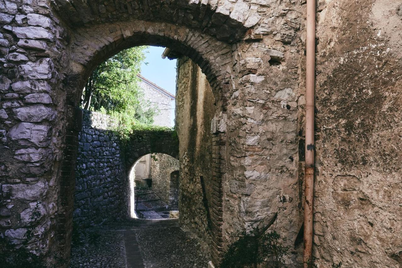 Albergo Diffuso Crispolti Labro Buitenkant foto