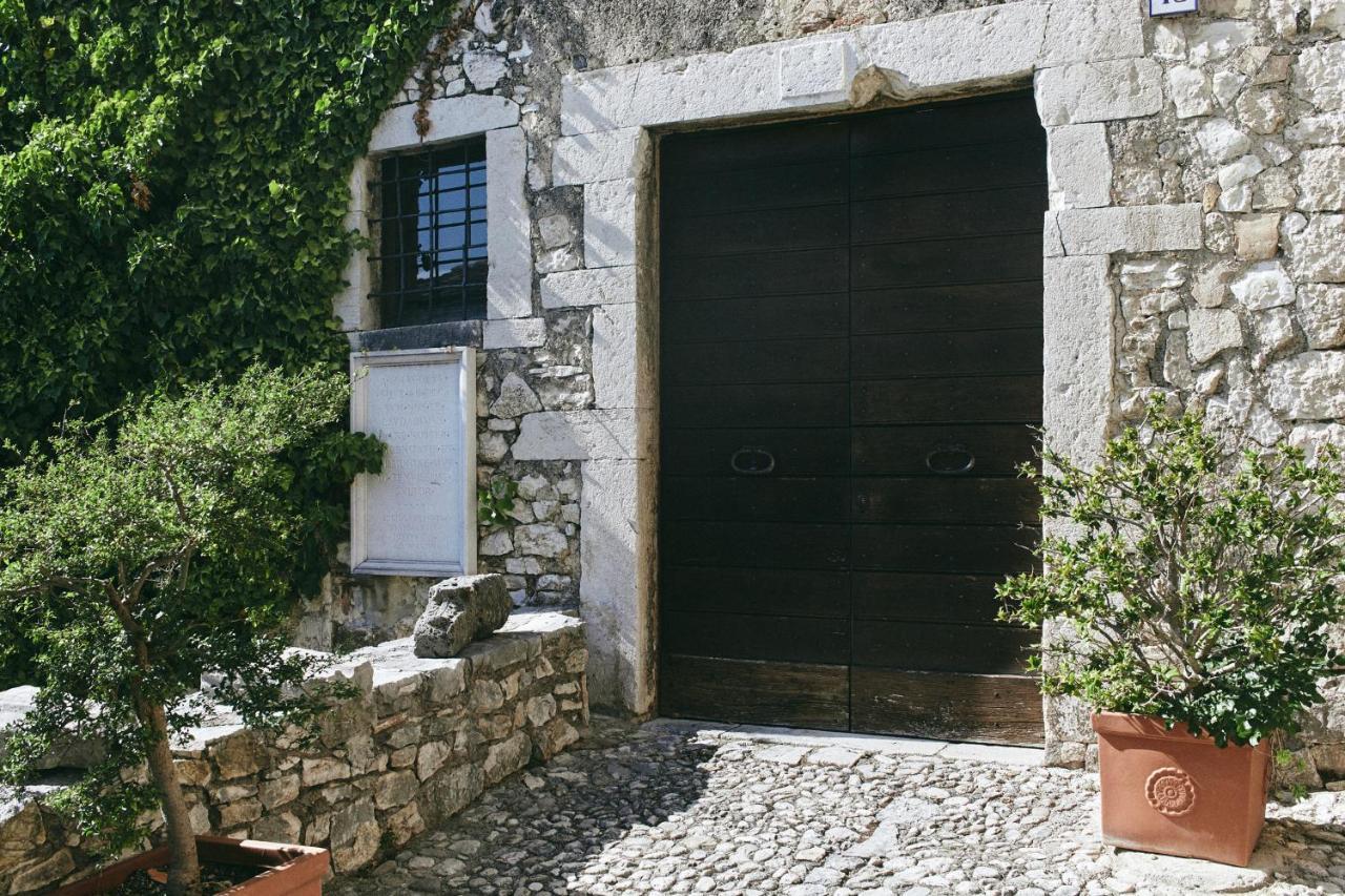 Albergo Diffuso Crispolti Labro Buitenkant foto