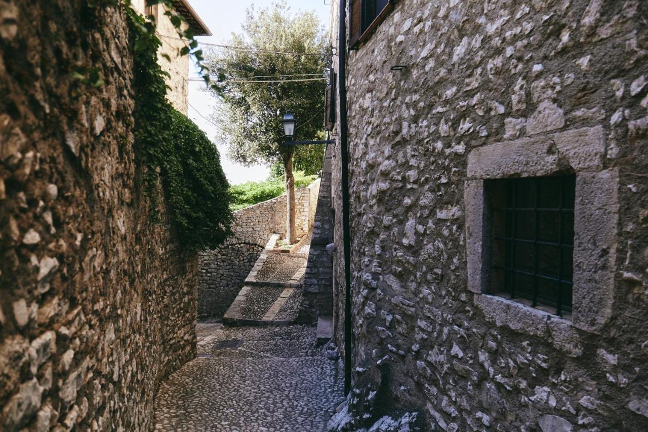 Albergo Diffuso Crispolti Labro Buitenkant foto